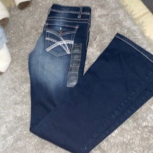 Boot cut jeans